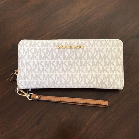 michael kors signature wallet vanilla